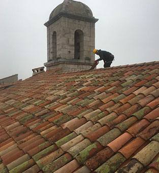 Couvreur à Antibes dans les Alpes-Maritimes